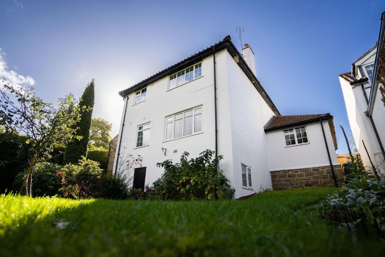 Beautiful detached home in quaint village setting Wetherby Extérieur photo